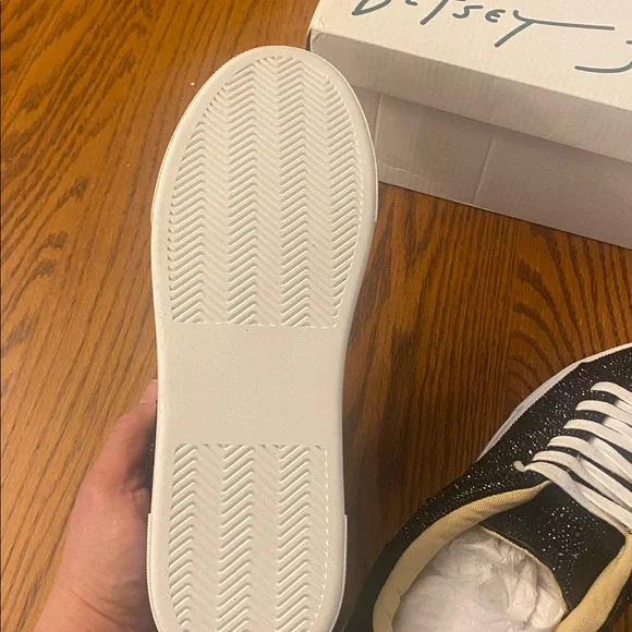 NWT Betsey Johnson Sparkling Black Platform Sneakers - Picture 4 of 5